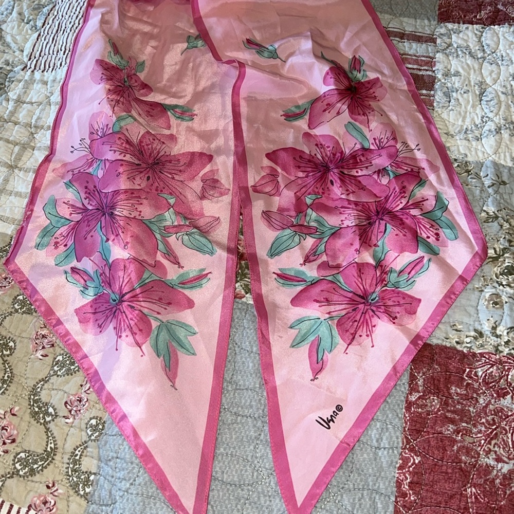 Vintage Vera Neumann pink floral oblong scarf 58” x 7”